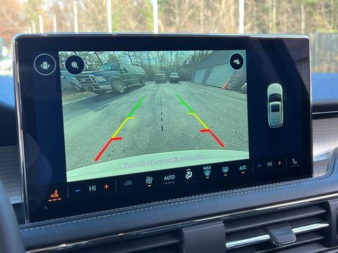 New 2026 Lincoln Corsair Premiere image 16