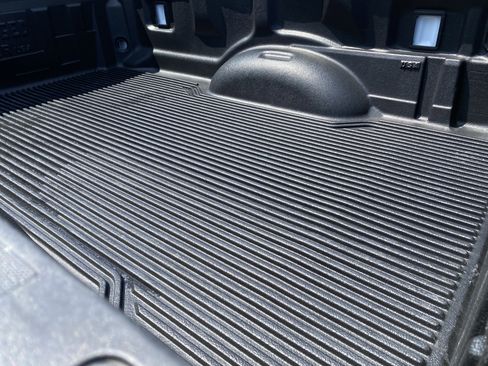 Used 2022 Ford F250 XL w/ STX Appearance Package image 9