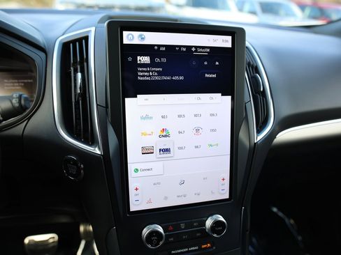 Certified 2022 Ford Edge ST image 24