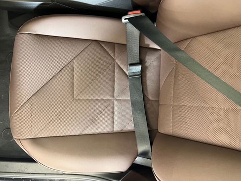 New 2026 BMW iX xDrive60 image 24