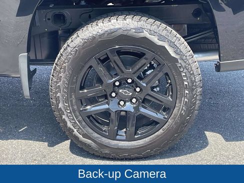 Used 2026 Chevrolet Silverado 1500 LT Trail Boss w/ Convenience Package II AWD/4WD image 12