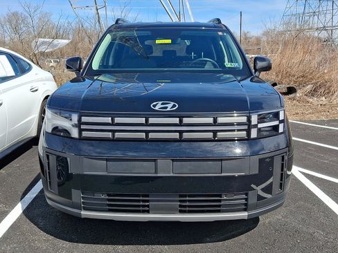 Used 2025 Hyundai Santa Fe SEL image 2