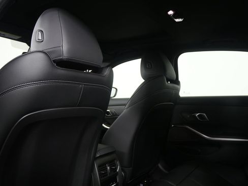 Used 2026 BMW 330i Sedan w/ Premium Package RWD image 16