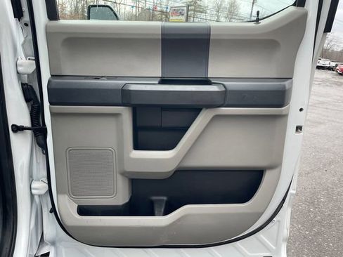 Used 2022 Ford F250 XL w/ Power Equipment Group image 13
