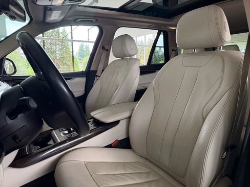 Used 2015 BMW X5 xDrive35d w/ Premium Package AWD/4WD image 18