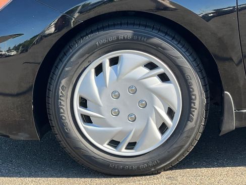 Used 2020 Hyundai Elantra SE FWD image 28