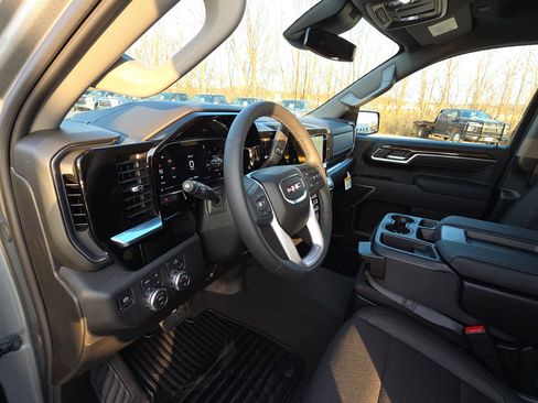 New 2026 GMC Sierra 1500 SLE w/ X31 Off-Road Package image 15