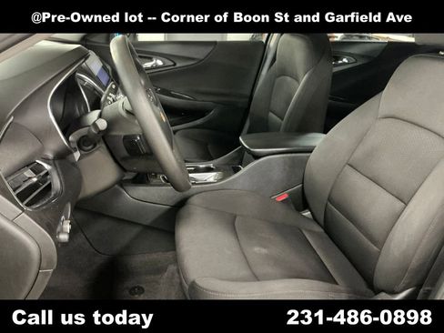 Used 2020 Chevrolet Malibu LT FWD image 13