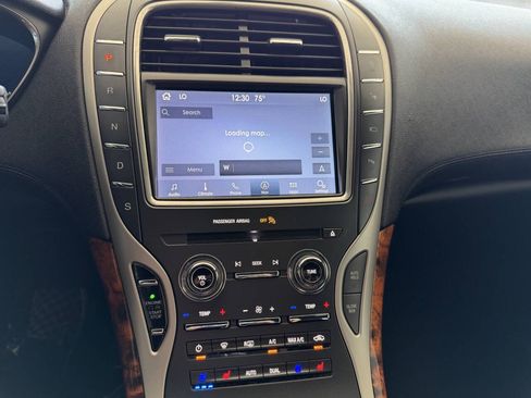 Used 2020 Lincoln Nautilus Reserve w/ Equipment Group 201A FWD image 9