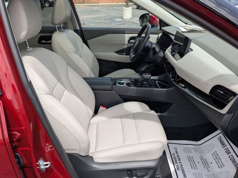 Certified 2024 Nissan Rogue SL w/ SL Premium Package image 21