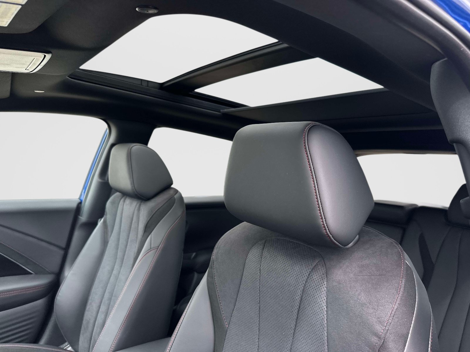 Certified 2025 Acura ADX A-Spec AWD/4WD image 17