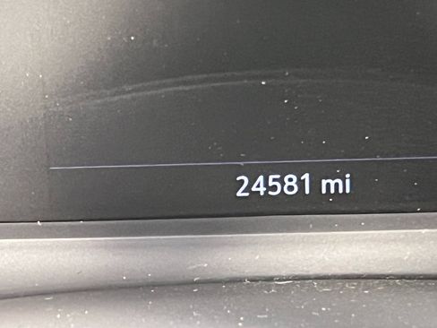 Used 2020 Cadillac XT5 Premium Luxury w/ LPO, Floor Liner Package image 2