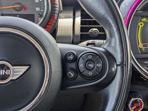 Used 2017 MINI Cooper 4-Door Hardtop FWD image 19