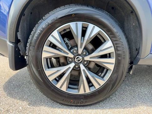 Used 2021 Nissan Rogue SV w/ Premium Package AWD/4WD image 31