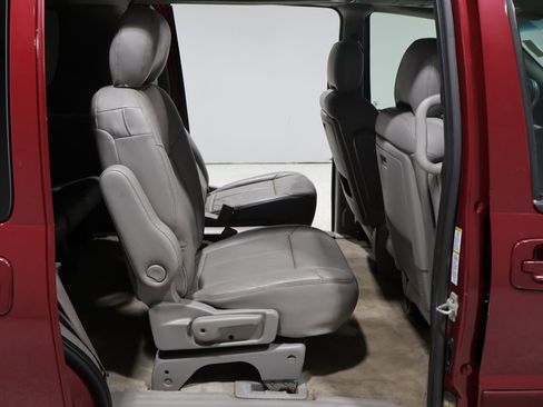 Used 2005 Chevrolet Uplander LT w/ Premium Seating Package image 20