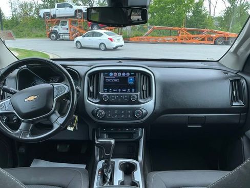 Used 2018 Chevrolet Colorado LT w/ LT Convenience Package AWD/4WD image 22