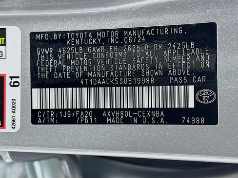 Certified 2025 Toyota Camry LE FWD image 31