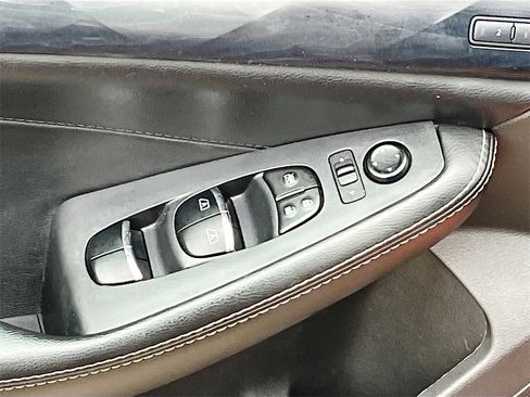 Used 2021 Nissan Maxima Platinum w/ Sport Mat Group image 18