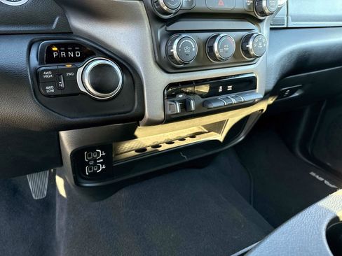 Used 2024 RAM 2500 Big Horn image 25