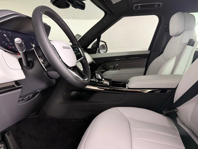 New 2026 Land Rover Range Rover Sport SE AWD/4WD image 34