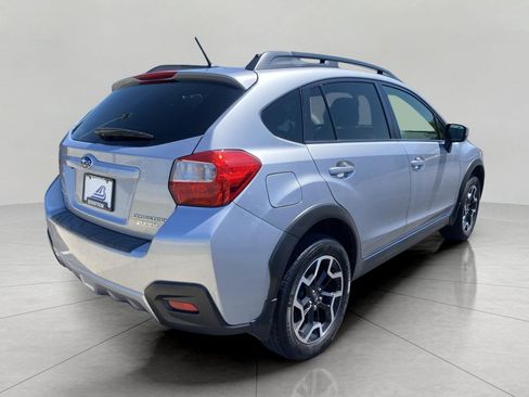 Used 2017 Subaru Crosstrek 2.0i Premium w/ Popular Package #1 AWD/4WD image 9