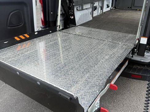 Used 2023 Ford E-Transit Medium Roof RWD image 24