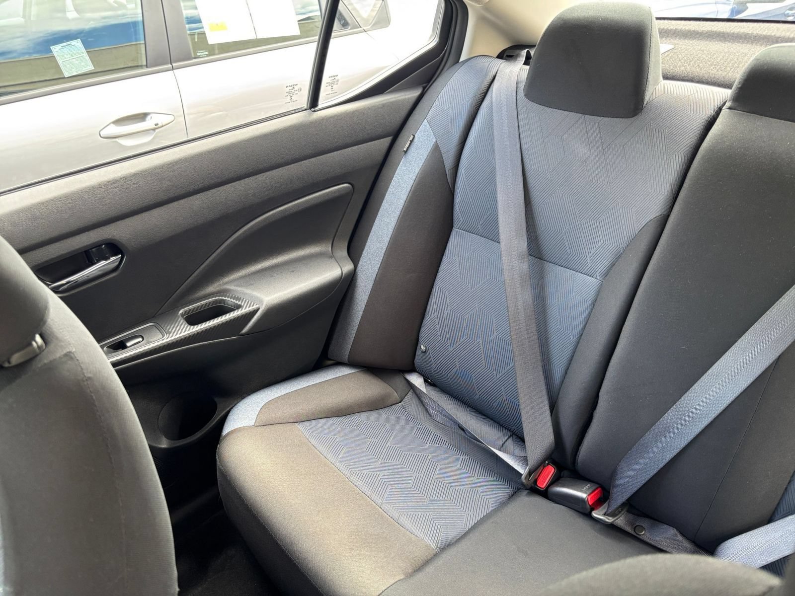 Used 2025 Nissan Versa SV FWD image 38