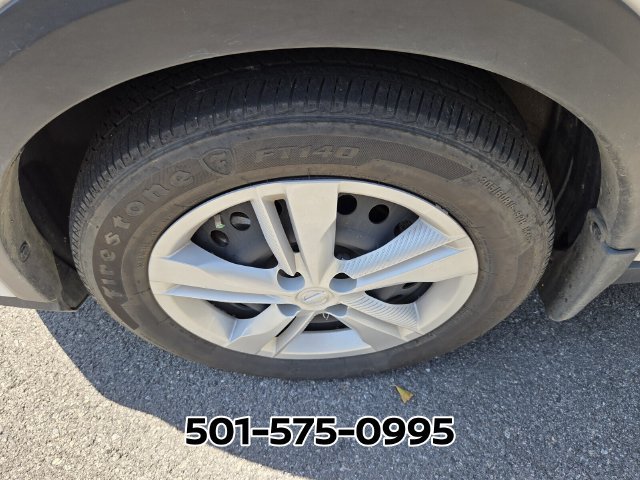 Used 2023 Nissan Kicks S FWD image 9