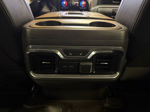 Used 2019 Chevrolet Silverado 1500 High Country w/ Technology Package AWD/4WD image 25