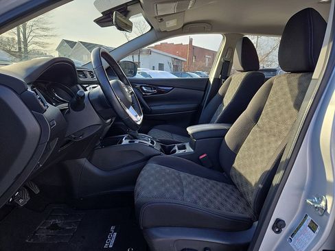 Used 2020 Nissan Rogue Sport SV w/ All-Weather Package image 19