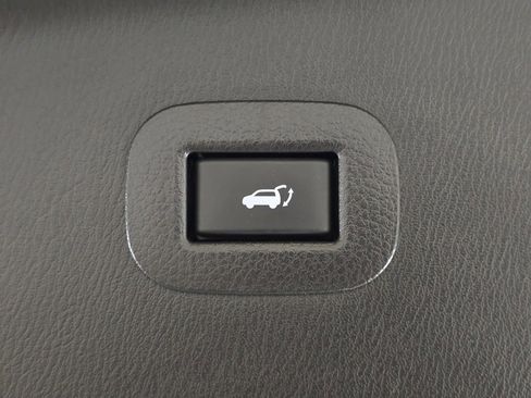 Used 2022 INFINITI QX80 Sensory w/ All-Season Package image 9