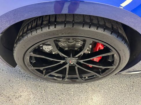 Used 2017 Chevrolet Corvette Grand Sport w/ Z07 Performance Package RWD image 27