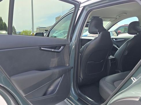 Used 2023 Kia Niro EX FWD image 16