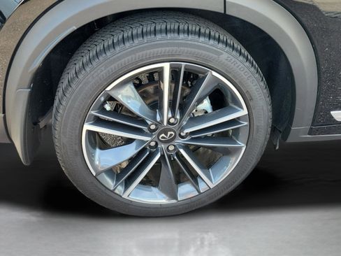 Certified 2025 INFINITI QX55 Essential w/ Accent Package image 29