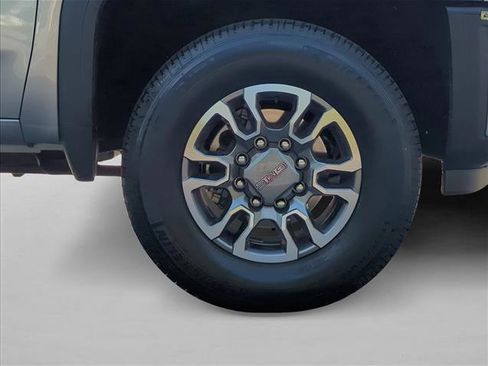 Used 2025 GMC Sierra 2500 SLE w/ SLE Value Package; image 20