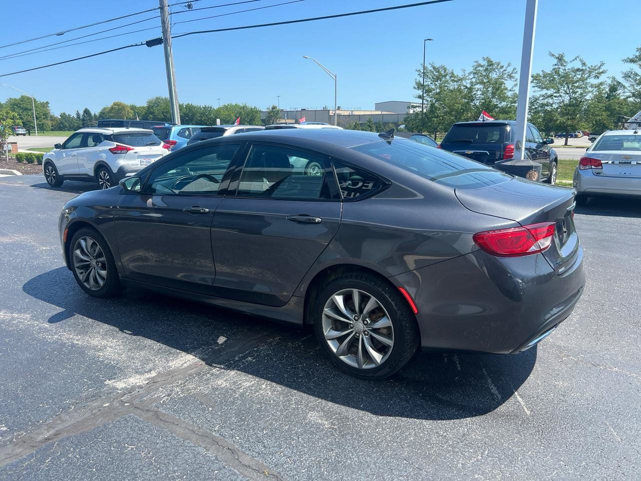 Used 2017 Chrysler 200 S w/ Comfort Group AWD/4WD image 3