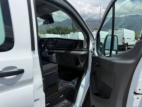 Used 2022 Ford Transit 250 Low Roof w/ Exterior Upgrade Package RWD image 19