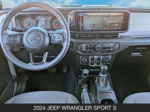 Used 2024 Jeep Wrangler Sport S image 13