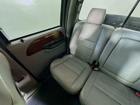 Used 2005 Ford F250 Lariat AWD/4WD image 10