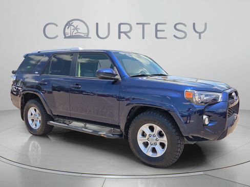 Used 2016 Toyota 4Runner SR5 RWD image 7