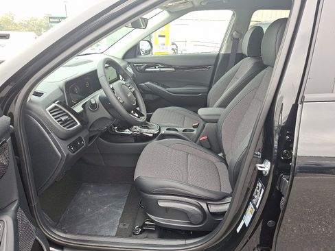 New 2026 Kia Seltos S AWD/4WD image 9