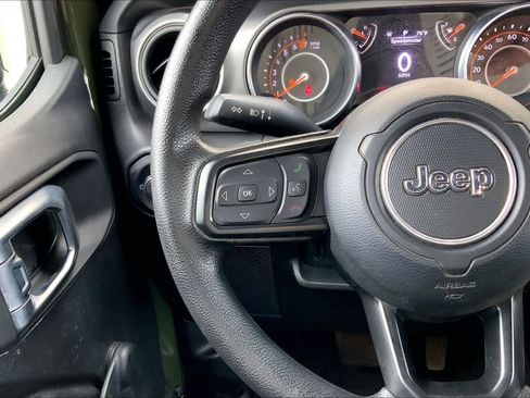 Used 2022 Jeep Gladiator Sport AWD/4WD image 24