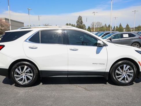 Used 2022 Chevrolet Equinox Premier image 32