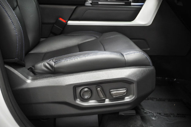 Used 2024 Toyota Sequoia Platinum AWD/4WD image 25