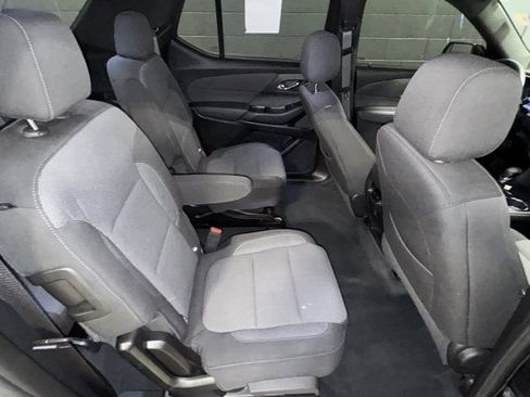 Used 2023 Chevrolet Traverse LT AWD/4WD image 14