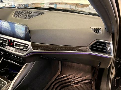 Certified 2022 BMW 330i Sedan w/ Premium Package image 17