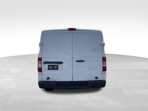 Used 2018 Nissan NV 2500 SV RWD image 6