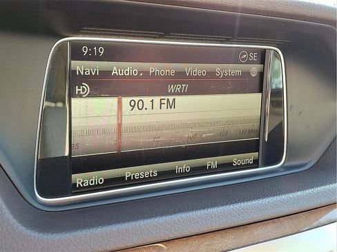 Used 2014 Mercedes-Benz E 350 4MATIC Sedan image 18