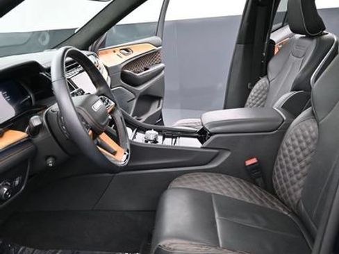 Used 2024 Jeep Grand Cherokee Summit AWD/4WD image 7