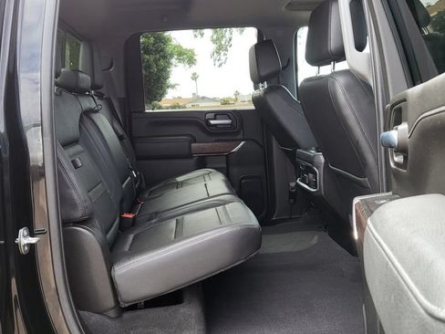 Used 2021 GMC Sierra 2500 Denali w/ Denali Black Diamond Edition AWD/4WD image 20